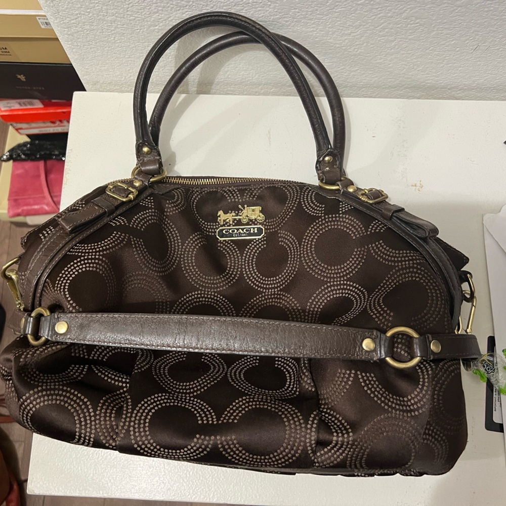 Coach bag authentic